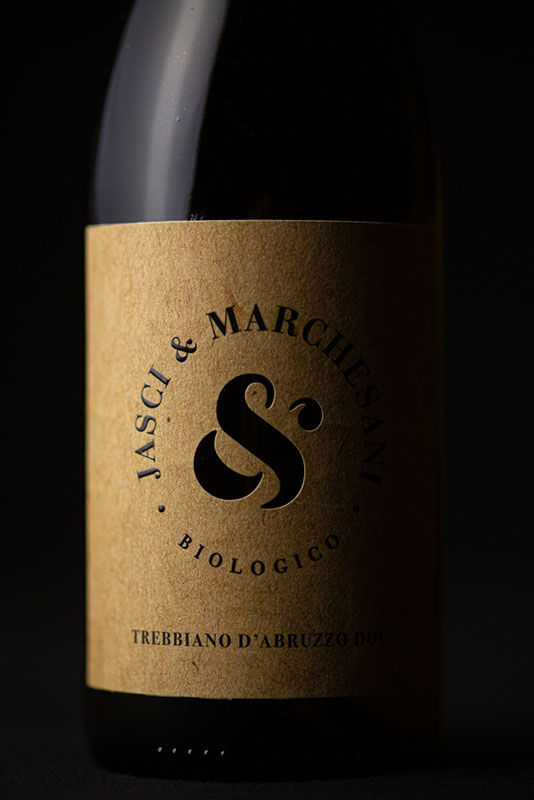 Particolare etichetta Trebbiano d'Abruzzo DOC Jasci&Marchesani